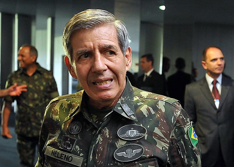 Augusto Heleno: “Essa história de que ficam cobrando programa de governo é uma farsa"