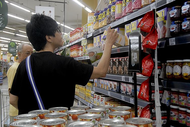 Os pesquisadores associam o aumento do sobrepeso na população ao consumo crescente de alimentos ultraprocessados