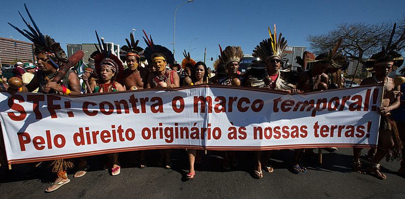 Manifestação de índigenas Pataxó, que têm realizado protestos pela revisão e demarcação das terras no sul da Bahia