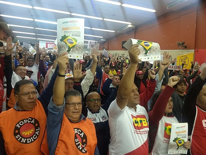 Trabalhadores aderem em peso a documento com propostas unitárias de ação