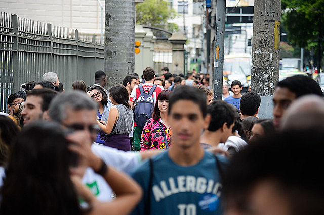 Os estudantes pedem pela revisão de todas as provas, sem exceção, e a confirmação de que estas foram revisadas