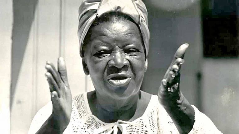 Clementina de Jesus se tornou referência ao sintetizar a cultura negra no samba