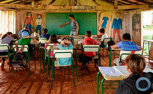 Las escuelas están siendo cerradas por la Secretaría Municipal de Educación de forma irregular