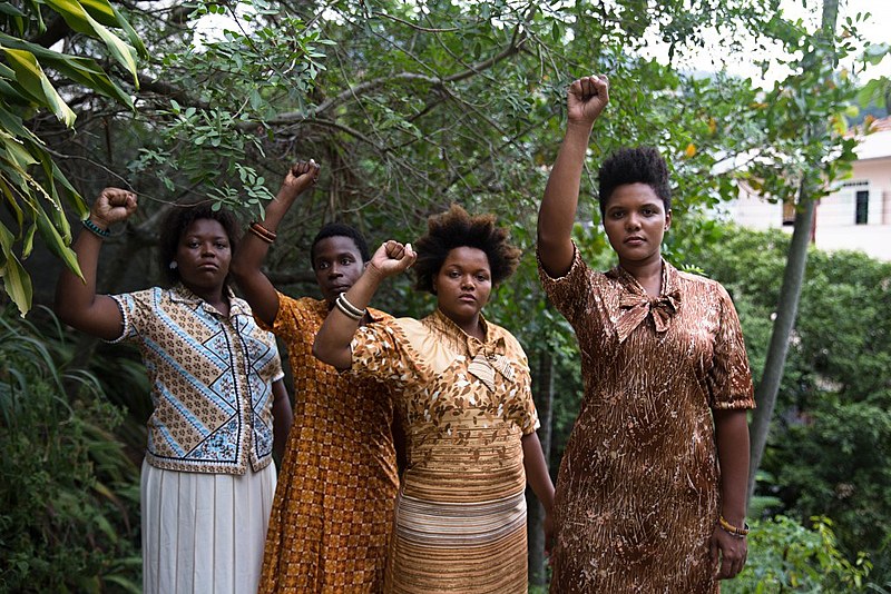 As atrizes Dandara Raimundo, Isabel Martins Zua, Lívia Laso, Daí Ramos fazem parte do elenco de Kbela, filme de Yasmin Thayná.
