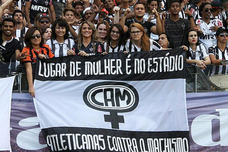 "A voz que prevalece no futebol é masculina. Mas isso não significa que nós estejamos caladas"