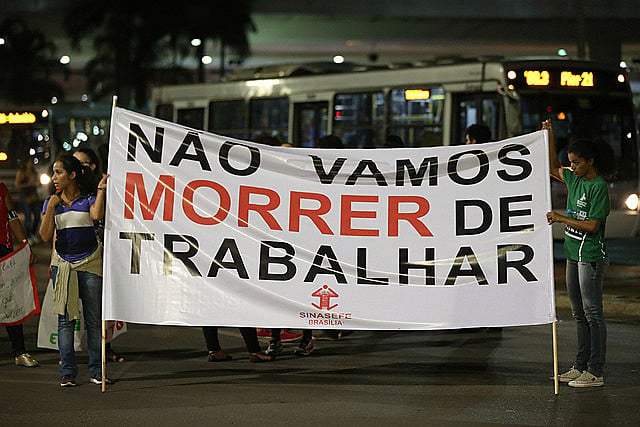 Manifestantes protestam contra a reforma da Previdência e reforma trabalhista, em Brasília, em março