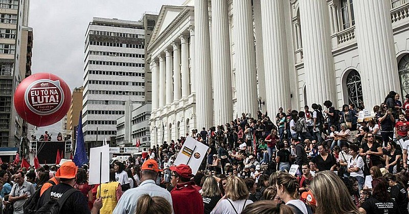 Sindicato deve fazer conversas com os estudantes e também uma carta explicativa aos pais
