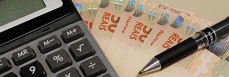 Estudo destaca que brasileiro com renda anual de US$ 250 mil paga 27,5% de tributos; no G7, média é de 40,6% para mesma faixa de renda