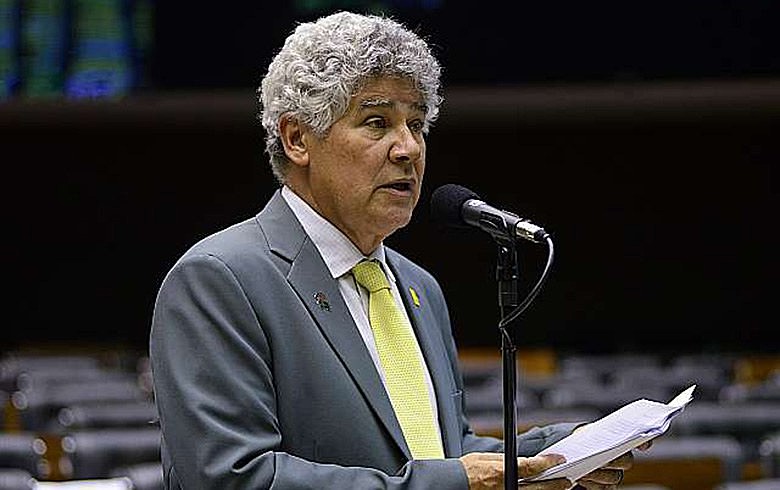 "Estamos pagando pela Copa do Mundo até agora, e já vão chegar as promissórias da Olimpíada”