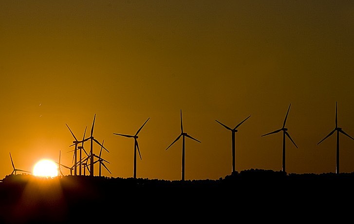 Rômulo tratou sobre os impactos do uso de energias não renováveis e sobre a BERSO, projeto desenvolvido no campus da UFPE