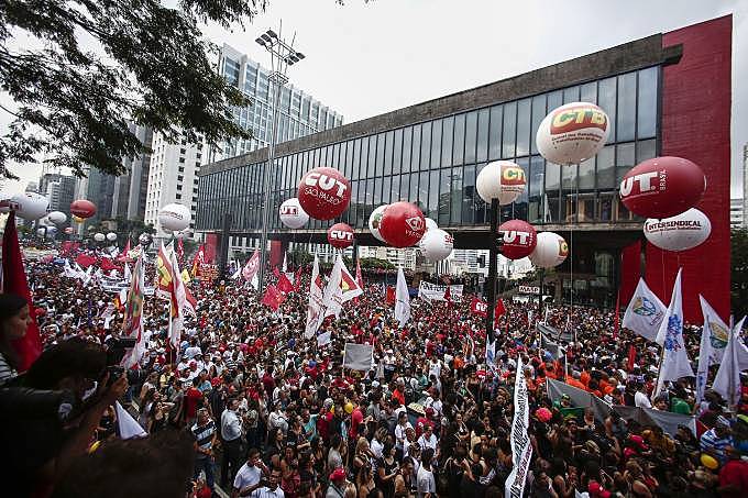 Ato centrais sindicais na Avenida Paulista