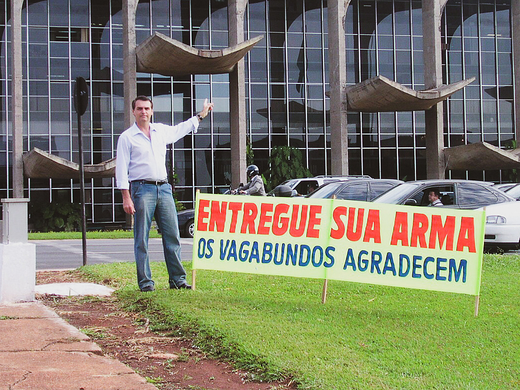 jair bolsonaro armas