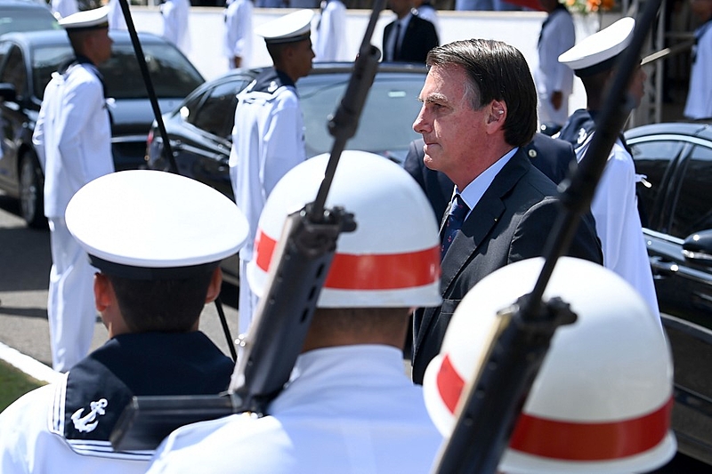 Bolsonaro militares