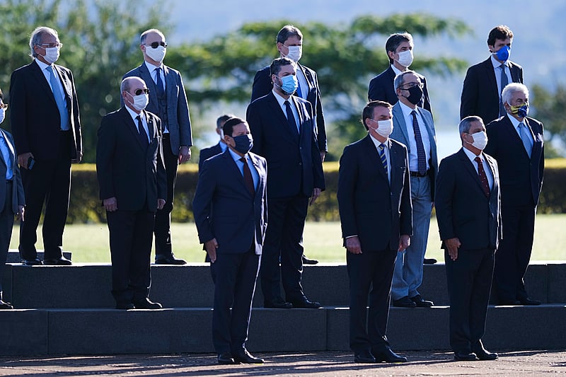 ministros bolsonaro mascara