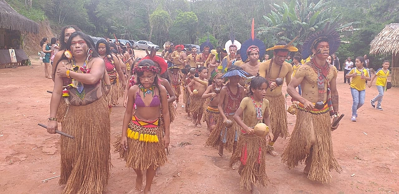 indigenas pataxos mg