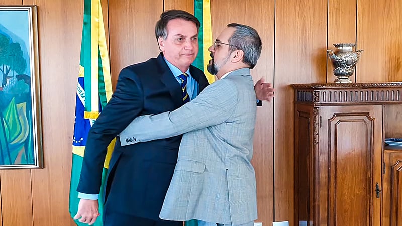weintraub bolsonaro abracinho