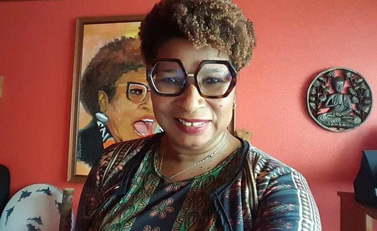 Lilian Rocha: “A gente veio para ficar com nossa literatura e nosso lugar de saber”