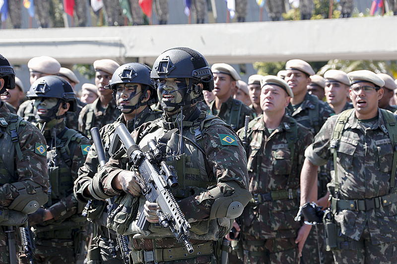 militares