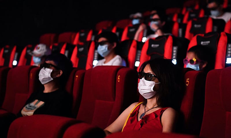 Cinemas reabrem em toda a China