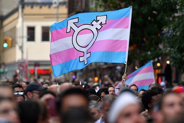 Brasil tem 4 milhões de pessoas trans e não binárias, revela estudo da Unesp, inédito no país