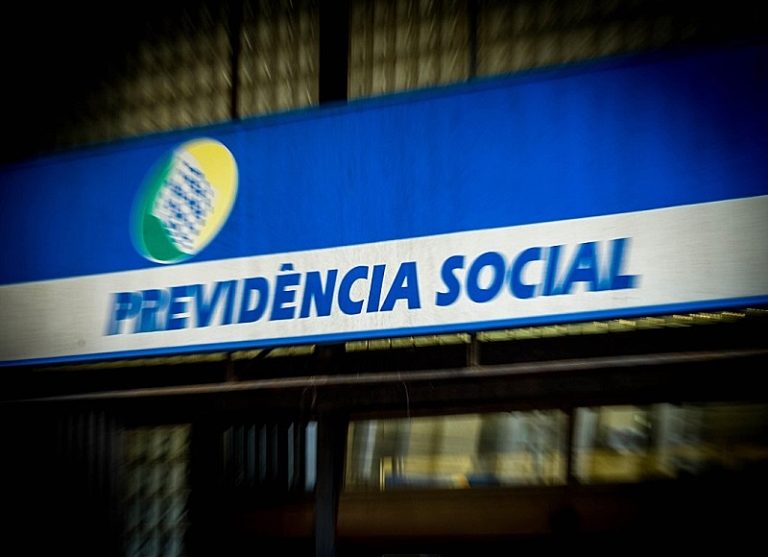 INSS: reembolso de desconto ilegal começa dia 24; saiba como aderir