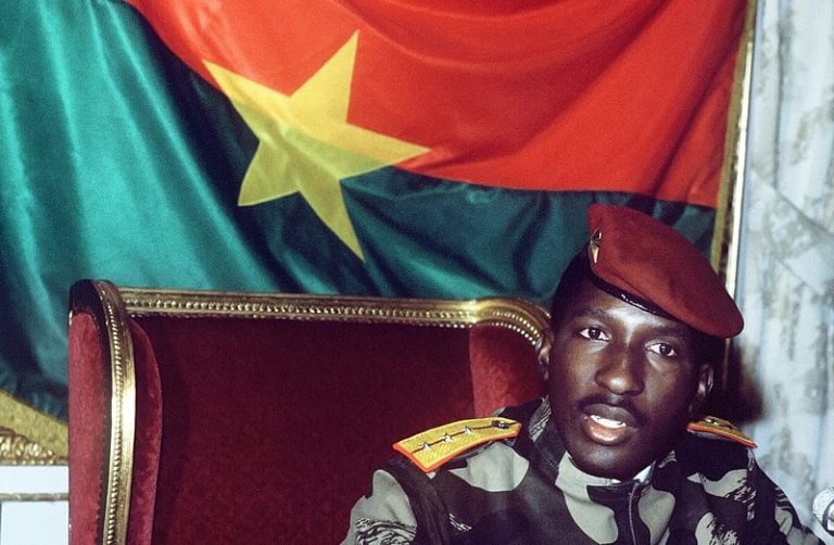 Expressão Popular recebe especialista de Burkina Faso para debate sobre discursos da revolução