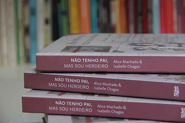 Exemplares do livro