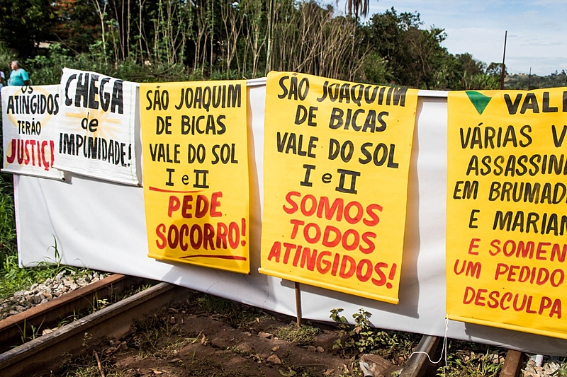 manifestação mab
