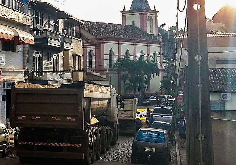 bloqueio carretas Teixeira
