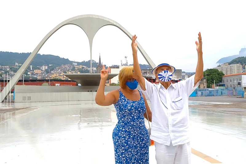 Sambista Monarco da Portela foi vacinado contra covid-19, neste sábado de Carnaval (13), em evento simbólico no Sambódromo da Marquês de Sapucaí, no Rio de Janeiro