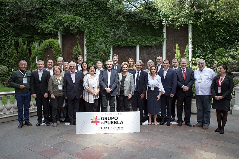 Grupo de Puebla reúne políticos de esquerda