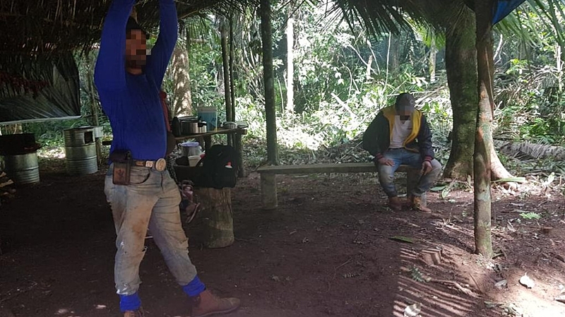 Sem autorização para entrar, inavsores foram flagrados dentro do território demarcado e homologado