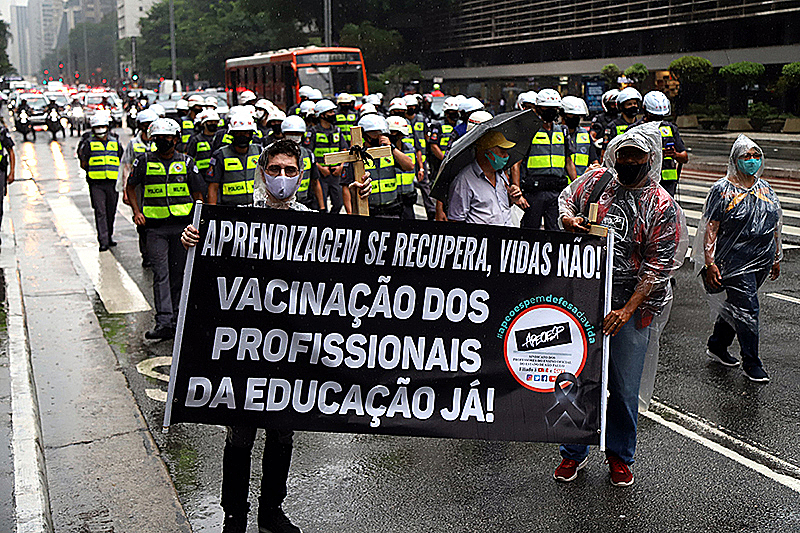 Levantamento aponta mais de 100 casos de covid em escolas estaduais no Rio Grande do Sul
