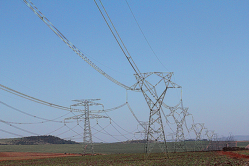 Crise hídrica pode afetar abastecimento elétrico no país, gerando racionamento