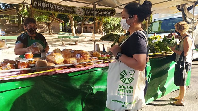 Feiras Ecológicas da Redenção celebram redução de 2 milhões de sacolas plásticas
