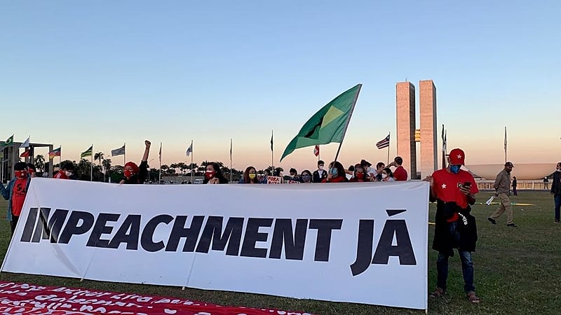 Manifestantes pedem saída de Bolsonaro nesta quarta (30) em Brasília; superpedido de impeachment foi protocolado na Câmara|