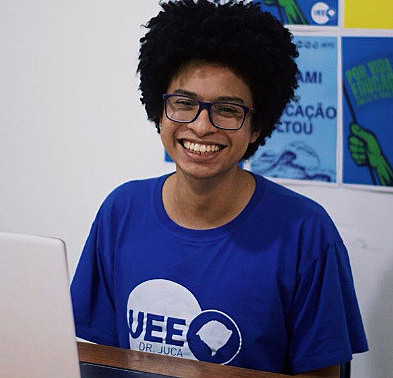 Governo Bolsonaro elegeu os estudantes como inimigos, afirma presidente da UEE RS