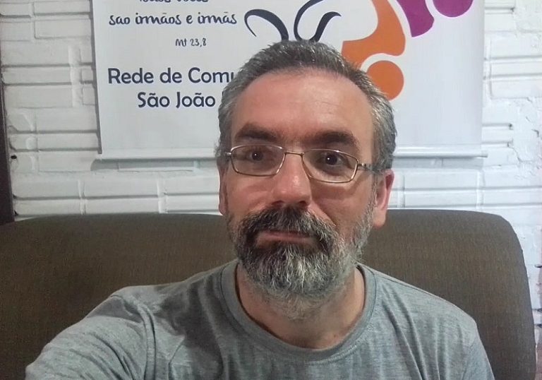 “O fanatismo religioso não provém da espiritualidade, mas da manipulação cultural”