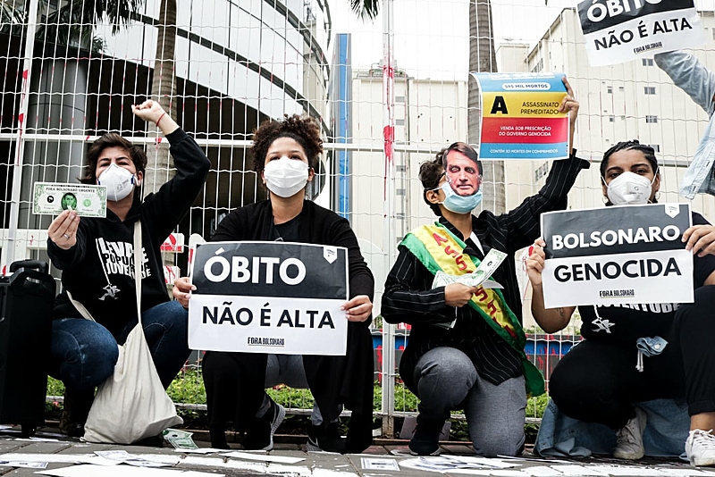 Levante Popular da Juventude faz escracho na  sede da Prevent Senior em  São Paulo nesta quinta (30)