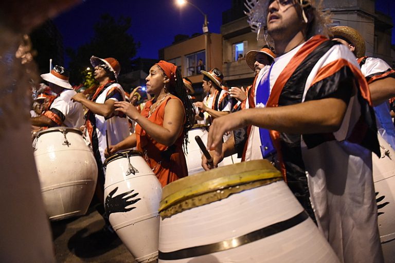 Tambores que falam: antirracismo e feminismo no candombe afrouruguaio