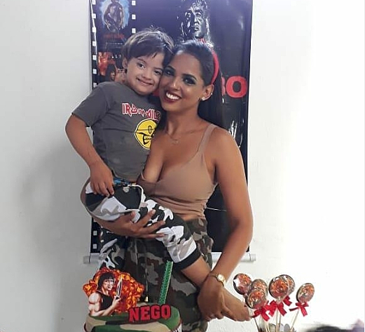 Mãe denuncia exclusão de filho com síndrome de Down do ensino presencial em escola no Recife