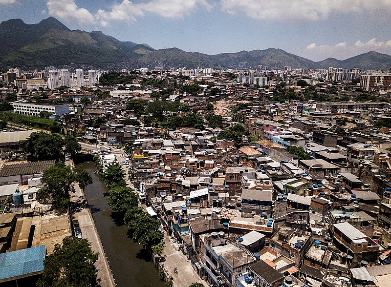 Favela do Jacarezinho, no Rio, foi alvo de ação policial, nesta quarta-feira (19), oito meses após operação que deixou 28 mortos