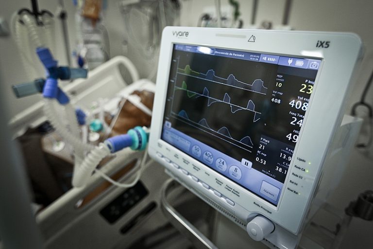 Paraná: infecções por superbactérias em hospitais aumentaram 56% durante a pandemia