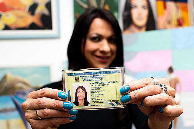 A luta por direitos da população trans: do velho ao novo Estado clerical