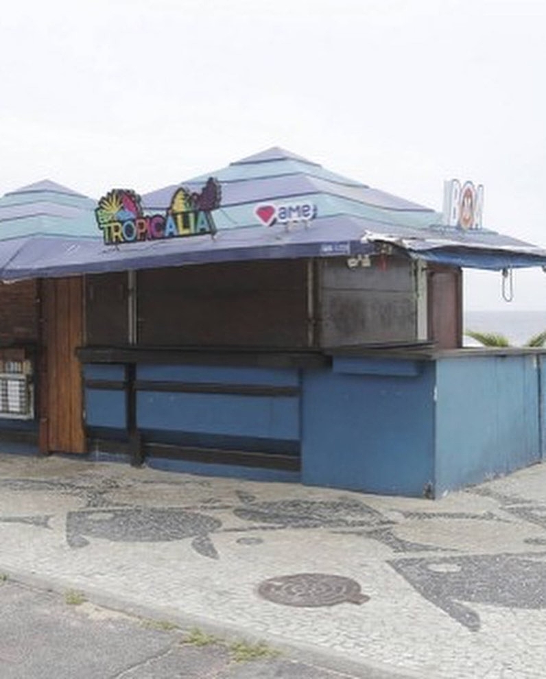 quiosque tropicália