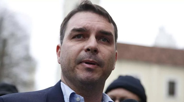 Candidatura de Flávio Bolsonaro reforça ‘acordão’ da anistia velada e reorganização da direita