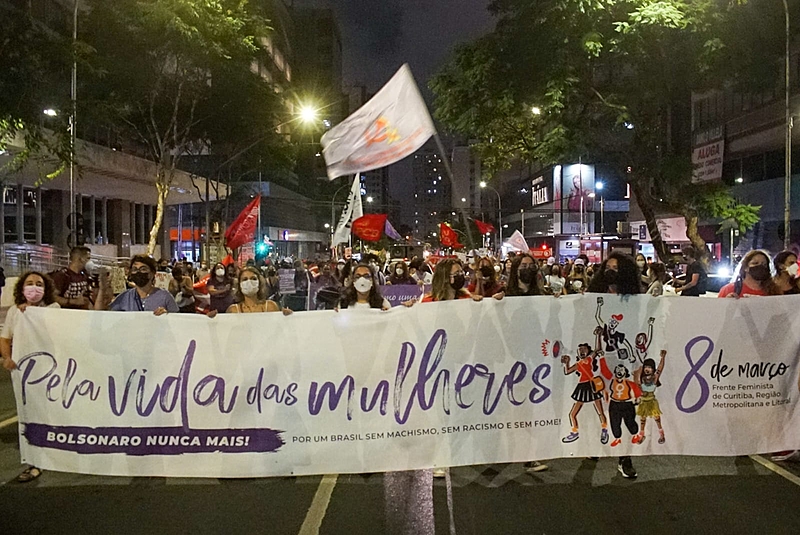Faixa: Bolsonaro nunca mais!