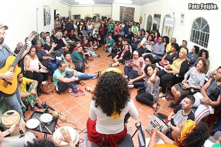 Sopapo Poético retoma encontros presenciais e celebra 10 anos de existência nesta terça (29)