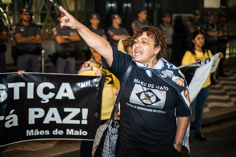 Nos 16 anos dos crimes de maio de 2006, mães denunciam Ministério Público