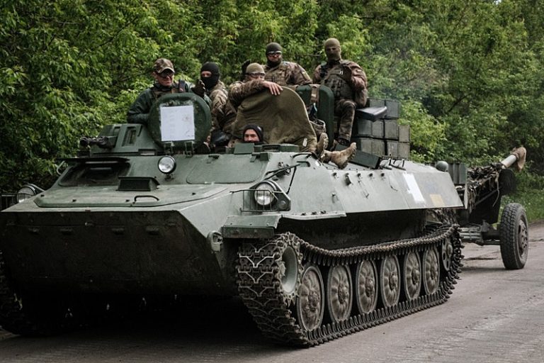 Como a Ucrânia aumentou cinco vezes seu orçamento militar em menos de três meses de guerra